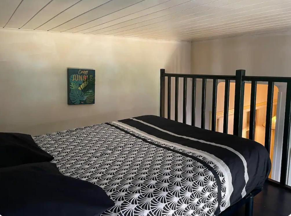 Studio 4 Personnes Copropriete Pas Frais De Menage Hyeres Luaran gambar